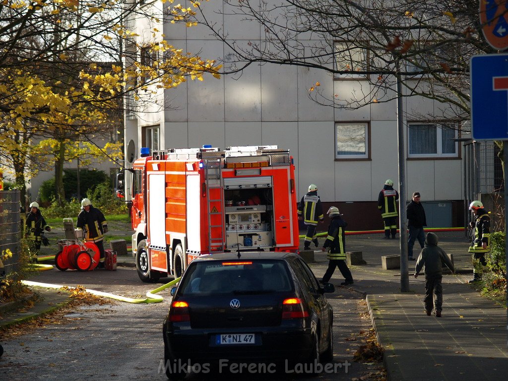 Brand Hochhaus Koeln Ostheim Gernsheimerstr   P06.JPG